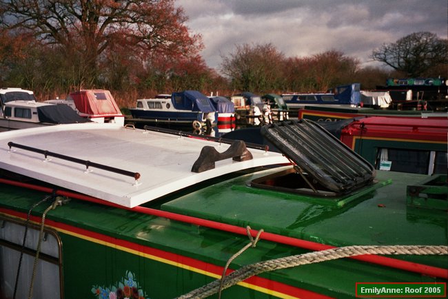 005-the roof not fouling the hatch.jpg