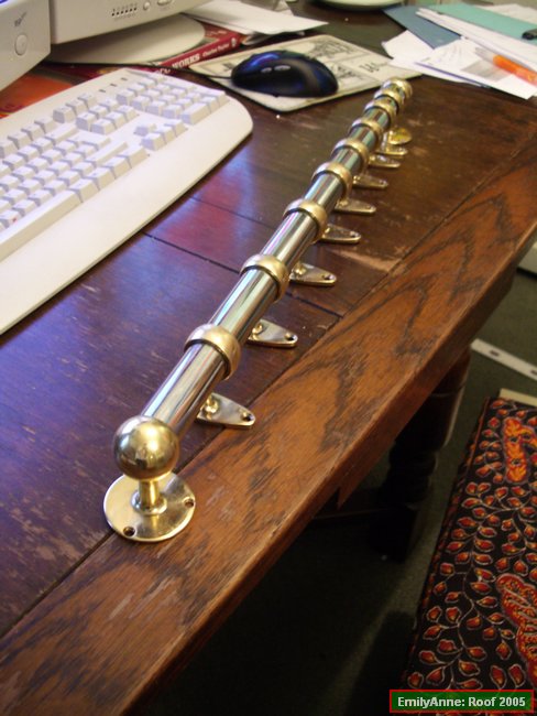 y-61 all the brass piller, incuding the new end ones, the crome rail used is just for ilustration.JPG