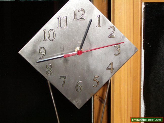 y30-clocks went forwards tonight as well, so effectly is 2in the morning now!.JPG