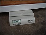 y57-scales only weight upto 14kg, so the roof was weighed in two halves.JPG